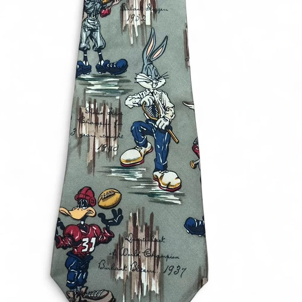 Looney Tunes vintage 100% silk tie